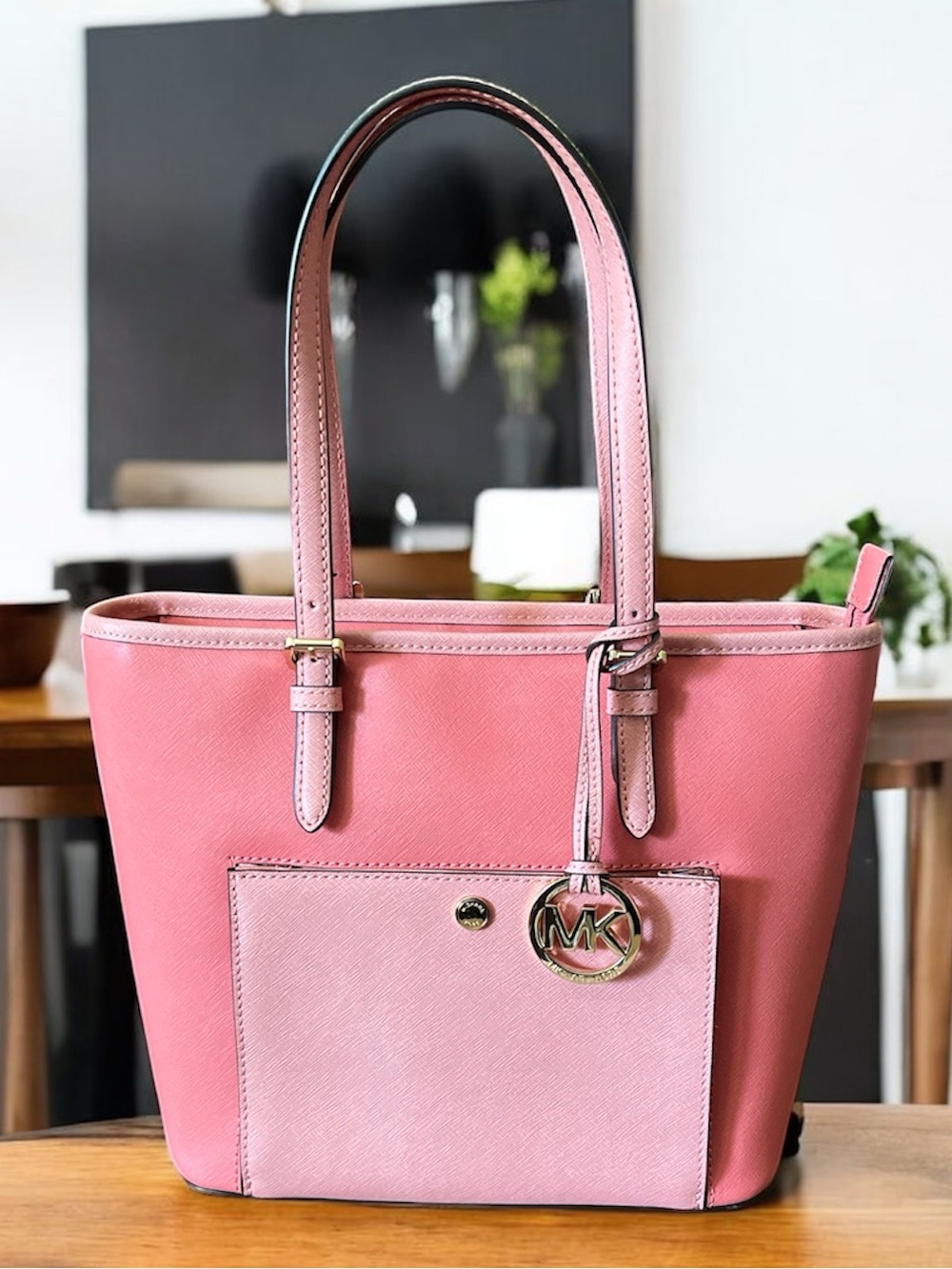 Michael Kors Jet Set Medium Leather Tote